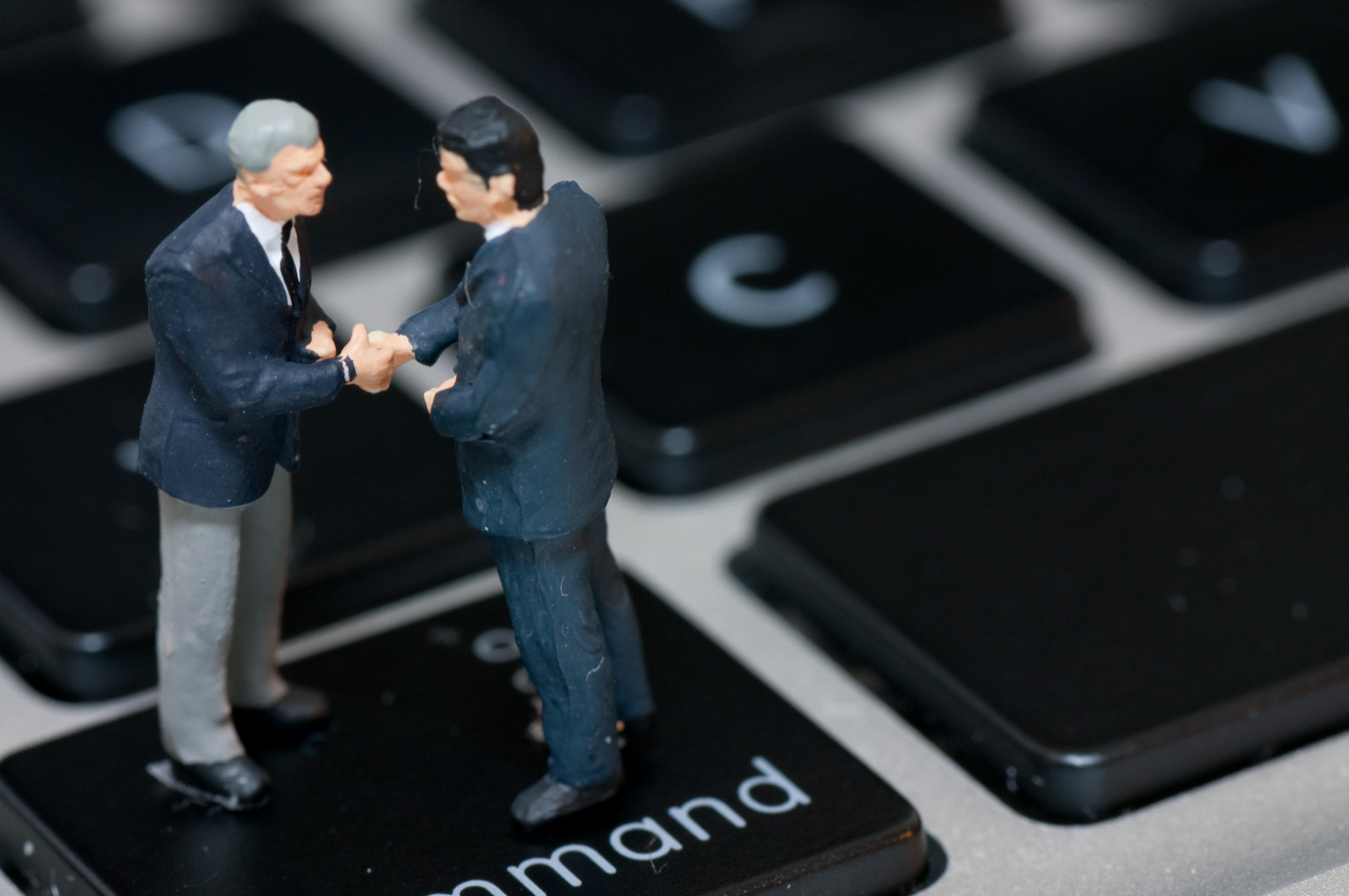 株式会社と合同会社の比較